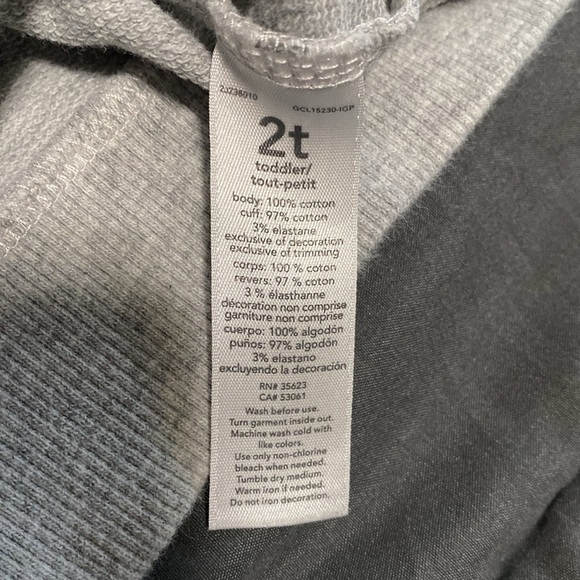 2T Carter's Sweatshirt - Picture 3 of 4